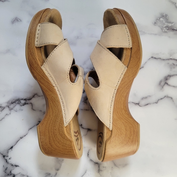 Dansko Sandals - Picture 5 of 6